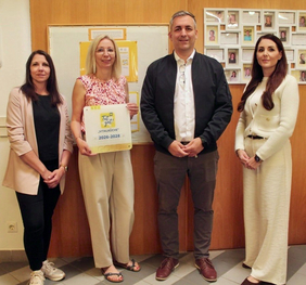 V.l.n.r: Vertriebsleiterin von Die Menü-Manufaktur Christina Spat, Direktorin des Landeskindergarten Gerasdorf-Kuhngasse Manuela Scheider, Bürgermeister Dietmar Ruf und Stadtamtbeamtin der Gemeinde Gerasdorf Sophie Winkler